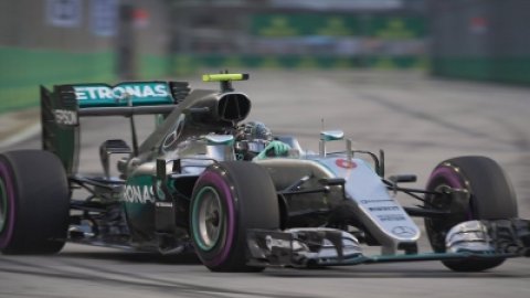 Formula 1: Hamilton decided to use an upgrade only on Russell's car at  Monaco GP