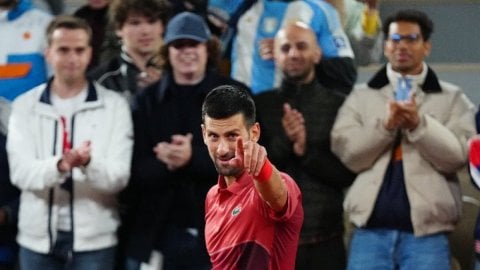 French Open: Djokovic prevails in five-set thriller against Musetti