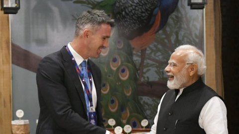 Kevin Pietersen congratulates PM Modi with post in Hindi  for bagging third term