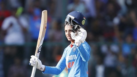 Mandhana becomes second Indian woman to score 7000 international runs 