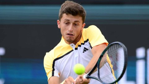 Nardi beats Goffin on Tour grass debut in ‘s-Hertogenbosch