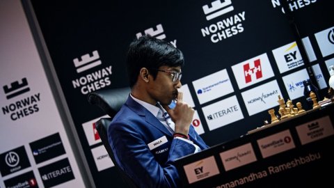 Norway Chess: Praggnanandhaa loses to Carlsen in Rd-8; Vaishali wins 