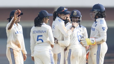 One-off Test: Kapp, Luus help South Africa Women reach 236/4 after India post record 603/6d