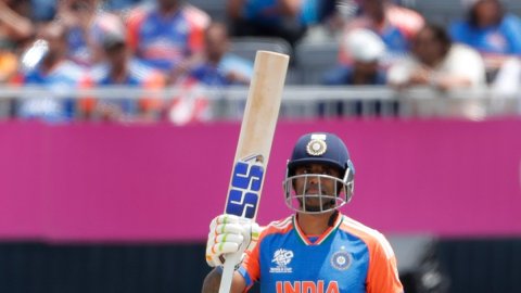 T20 World Cup: Arshdeep, Suryakumar propel India to Super Eight with a seven-wicket win over USA (Ld