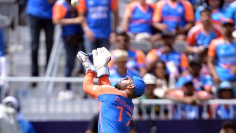 T20 World Cup: 'Had tears when heard about Pant's accident', reveals Shastri