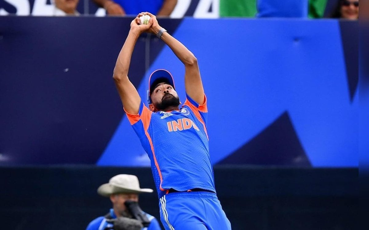 Sahil Raj T20 World Cup: Siraj Gets 'Fielder Of The Match' Medal From Yuvraj ...