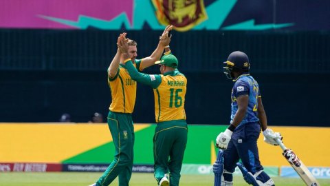 T20 World Cup: South Africa begin campaign with tricky six-wicket win over Sri Lanka