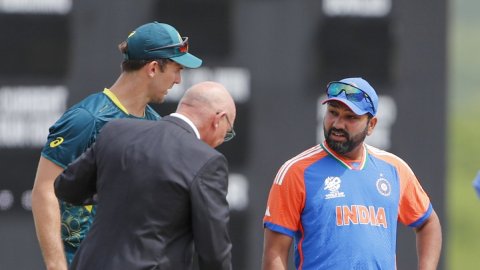 T20 World Cup: Starc replaces Agar as Australia elect to bowl first against unchanged India