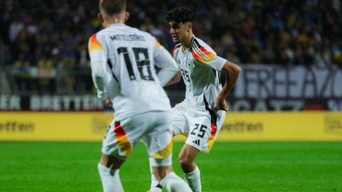 Ukraine hold Germany to frustrating goalless draw ahead of Euro 2024