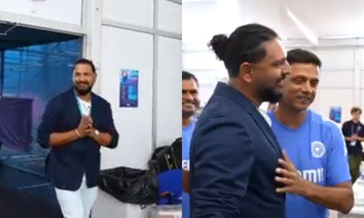 WATCH: टीम इंडिया के ड्रेसिंग रूम में पहुंचे युवराज सिंह, इस खिलाड़ी को दिया बेस्ट फील्डर का मेडल