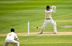 Only Test: आयरलैंड की पहली पारी 250 रन पर सिमटी, ज़िम्बाब्वे के खिलाफ ली 40 रन की लीड 