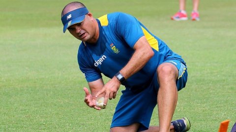 Ahead of T20I series against India, Zimbabwe appoint Charl Langeveldt as bowling coach