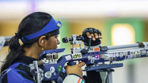 Chateauroux : India's Ramita Jindal competes during the 10m air rifle women's qualification of shoot