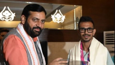 Cricketer Yuzvendra Chahal meets Haryana CM