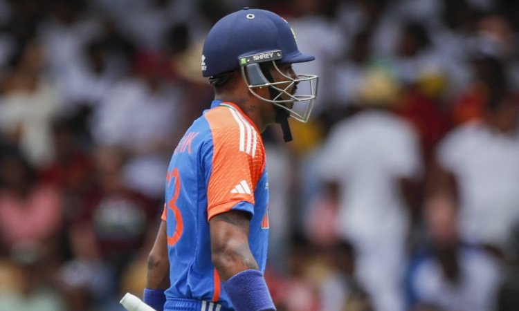 'Fitness is important, Hardik should play as much as he can', opines Shastri