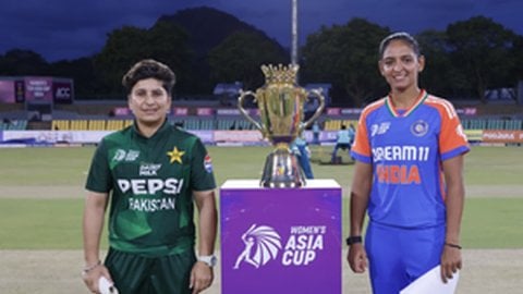 Renuka Singh Thakur, Richa Ghosh and Dayalan Hemalatha come in as Pakistan elect to bat first agains