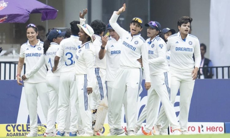 टीम इंडिया सिर्फ 9.2 ओवर में जीती, 3 खिलाड़ी के दम पर एकमात्र टेस्ट में साउथ अफ्रीका 10 विकेट से हरा