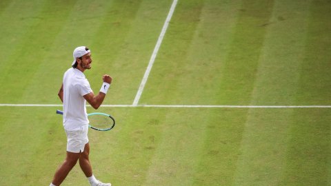 Italy's Lorenzo Musetti holds off Taylor Fritz in five sets, to meet Djokovic in women's singles sem