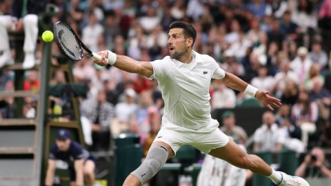 'Looking like he never left': De Minaur 'not surprised' to see Djokovic's firing at Wimbledon post s