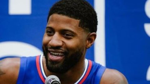 Paul George agrees to sign 4-year deal with Philadelphia 76ers: Reports