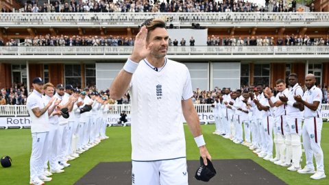 Playing for England is best job in world, says Anderson after signing off on a high