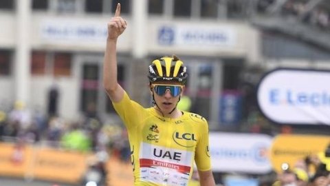 Pogacar wins Stage 18 of Tour de France
