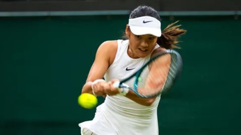 Raducanu drops three games to storm into third round; Navarro sweeps past Osaka in Wimbledon 2024. P