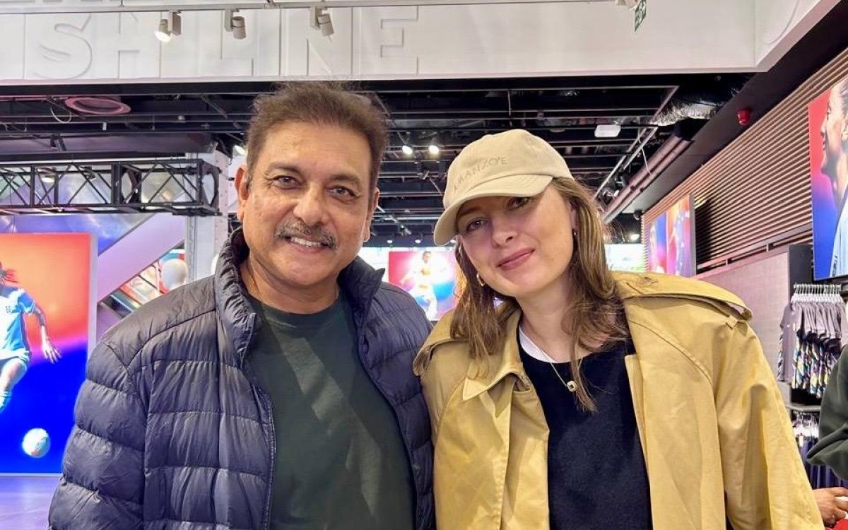 Ravi Shastri Shares Photo With ‘fashion Icon’ Maria Sharapova On ...