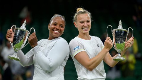 Siniakova and Townsend bag Wimbledon women's doubles title