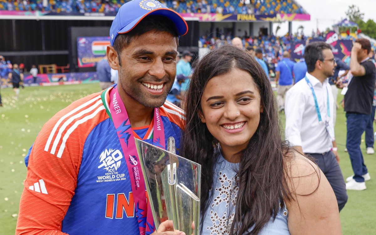 Suryakumar visits Marigudi temple with wife Devisha after T20 World Cup triumph