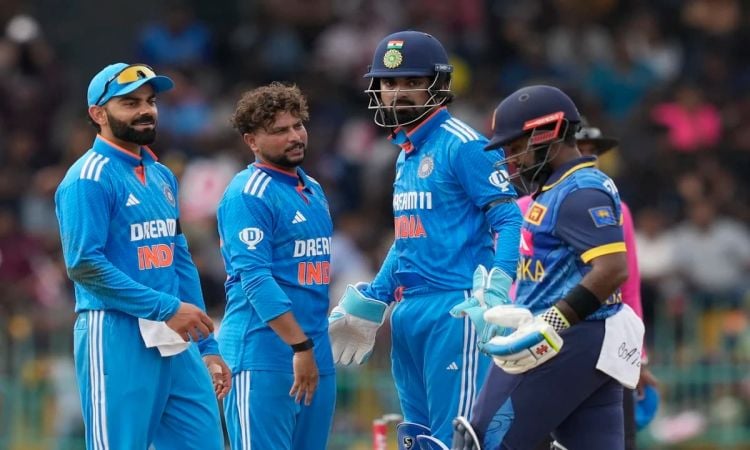 2nd ODI: इरफान पठान के इस रिकॉर्ड को तोड़ सकते है कुलदीप, लेने होंगे इतने विकेट 