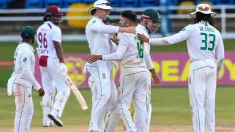 WI vs SA, 1st Test: கேசவ் மஹாராஜ் அசத்தல் பந்துவீச்சு; விண்டீஸ் அணி தடுமாற்றம்!