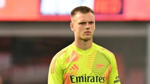 Arsenal's Karl Hein joins Valladolid on loan; Ajax bid for Ramsdale rejected