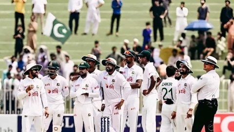 PAK vs BAN, 1st Test: பாகிஸ்தானை வீழ்த்தி வரலாற்று வெற்றியைப் பெற்றது வங்கதேசம்!