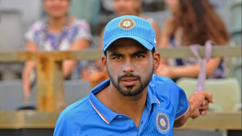 Fast bowler Barinder Sran announces retirement from all forms of cricket