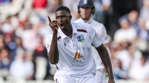 Jason holder on the verge of creating history in 2nd Test vs South Africa need 6 wicket to break Mic