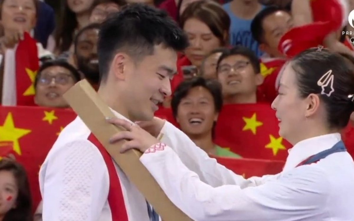 Paris Olympics: China's Zheng/Huang Wins Badminton Mixed Doubles Gold ...