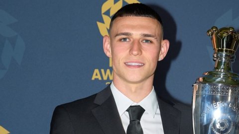 Phil Foden and Cole Palmer shine at PFA Awards 2024