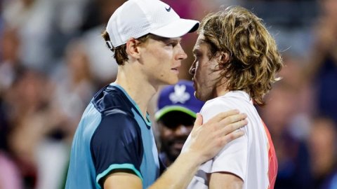 Rublev beats ailing Sinner to reach Montreal semifinal