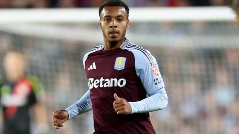 Southampton sign forward Cameron Archer from Aston Villa on four-year deal