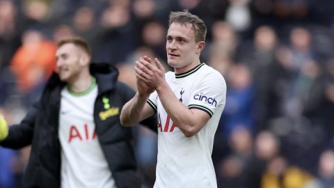 Tottenham Hotspur agree Leicester City’s 20 million pound bid for Oliver Skipp: Report