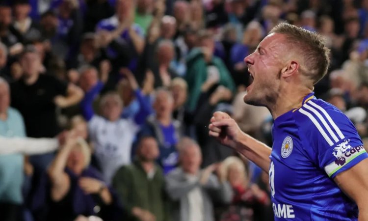 Vardy's late strike help Leicester hold Tottenham on draw