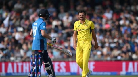 ENG vs AUS, 2nd ODI: கேரி, ஸ்டார்க் அசத்தல்; இங்கிலாந்தை வீழ்த்தி ஆஸ்திரேலியா அபார வெற்றி!