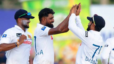 SL vs NZ: प्रभात जयसूर्या की फिरकी में फंसकर न्यूजीलैंड हारी, श्रीलंका ने पहले टेस्ट में दर्ज की रोम