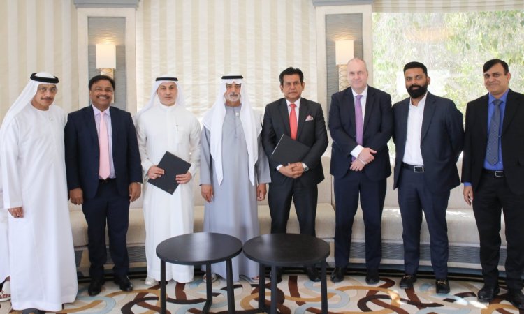 BCB President, CE0 meet Emirates board chairman ahead of Women's T20 World Cup