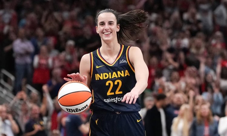 Caitlin Clark caps historic season with WNBA Rookie of the Year award