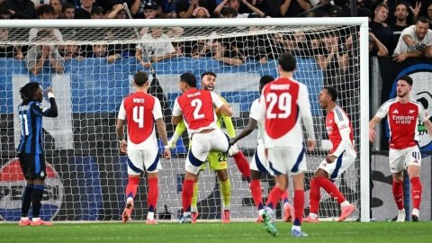 Champions League: Raya's double save earns Arsenal goalless draw at Atalanta