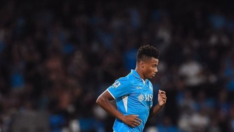 David Neres robbed at gunpoint after Napoli's win over Parma