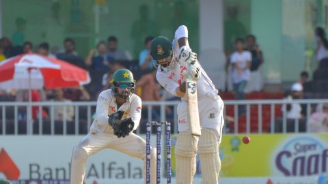 Efforts from Litton, Mehidy and Hasan put Bangladesh just ahead of Pakistan