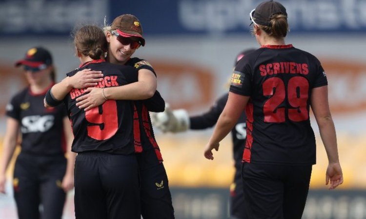 England announce equal starting pay for women’s professional domestic cricket from 2025